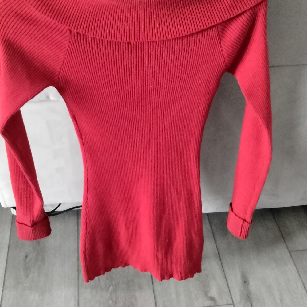 Off shoulder top sweater
